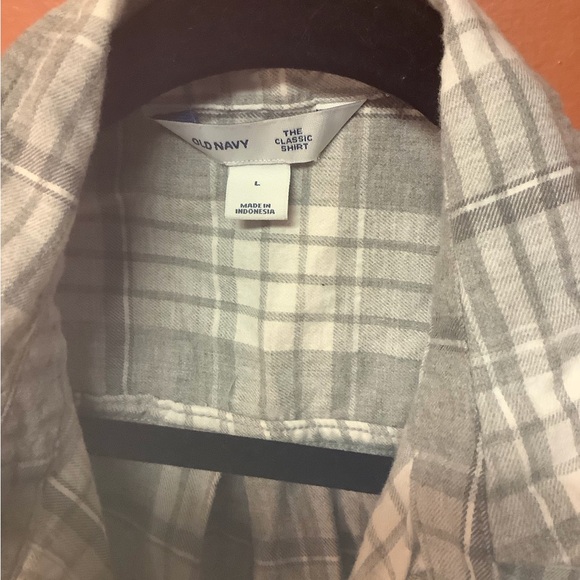 Old Navy Flannel Size L - Picture 3 of 3
